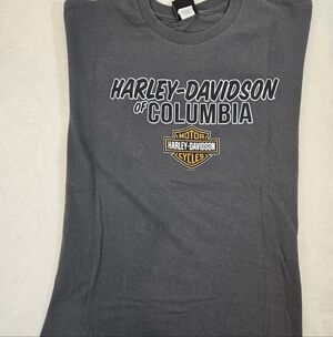 Men's Large t-shirt. Harley Davidson of Columbia Tennessee. Minimal if any signs